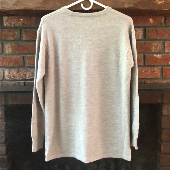 Sweater - Picture 4 of 4